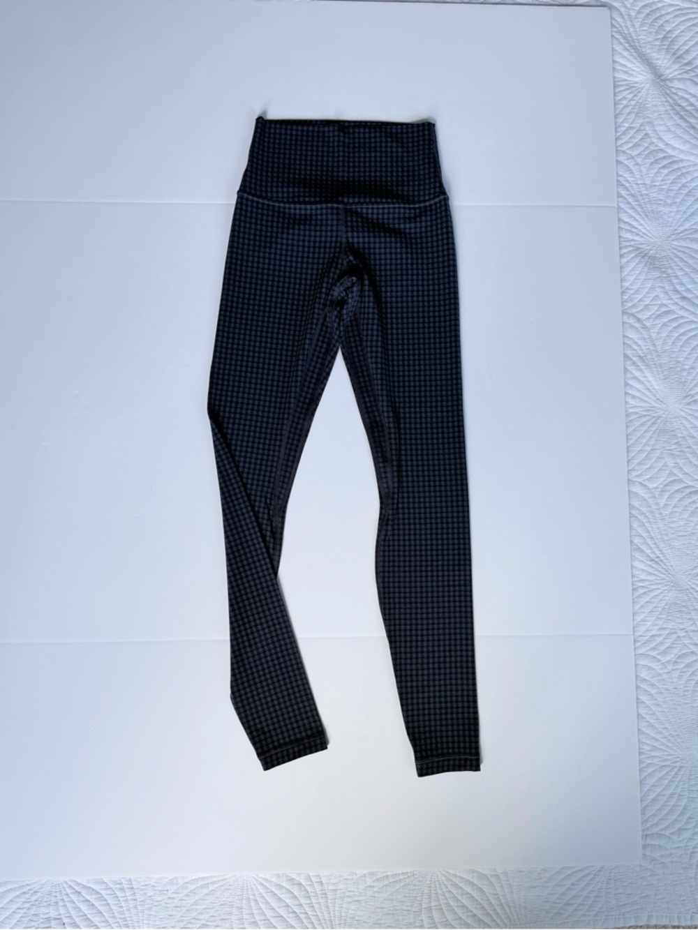 Lululemon Align High-Rise Pant 28", Micro Houndstooth Blue Multi | Size 4 - Picture 4 of 9